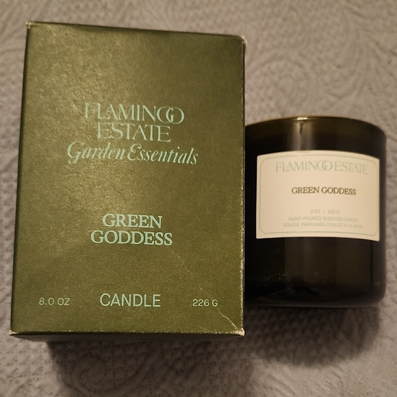 Flamingo Estate Green Goddess Candle - Picture 1 of 2